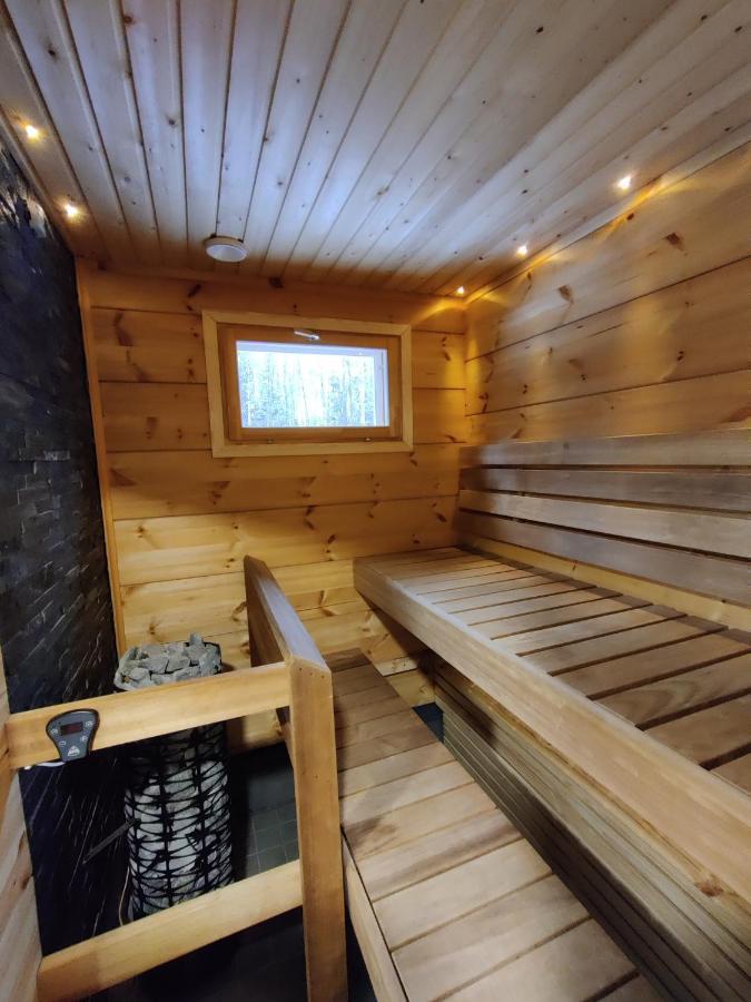 Villa Sirius Sieri, Nice Log-Cottage By The Lake Rovaniemi Bagian luar foto
