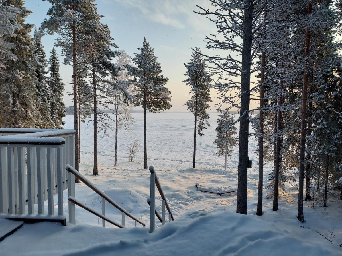 Villa Sirius Sieri, Nice Log-Cottage By The Lake Rovaniemi Bagian luar foto