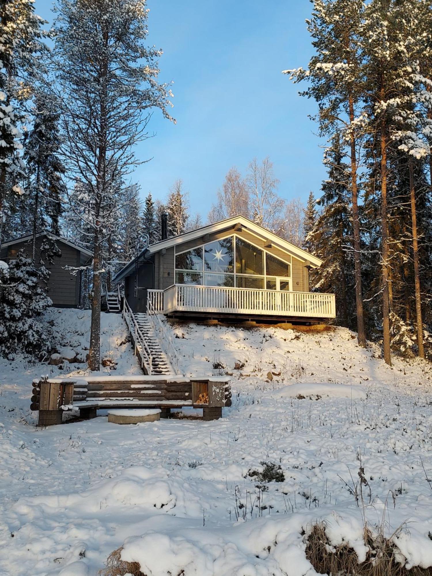 Villa Sirius Sieri, Nice Log-Cottage By The Lake Rovaniemi Bagian luar foto